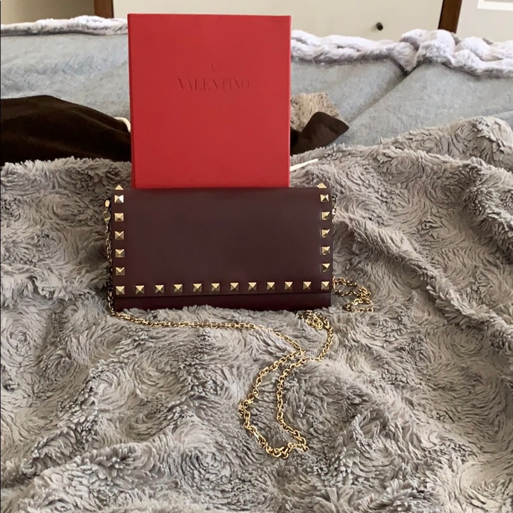 Valentino Rockstud Chain Wallet